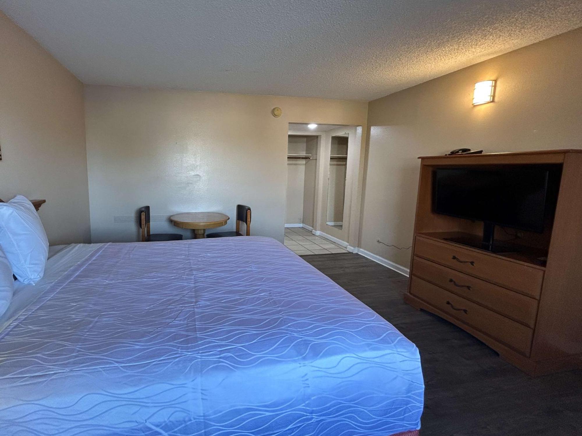 Motel 6 Selma, Ca Εξωτερικό φωτογραφία