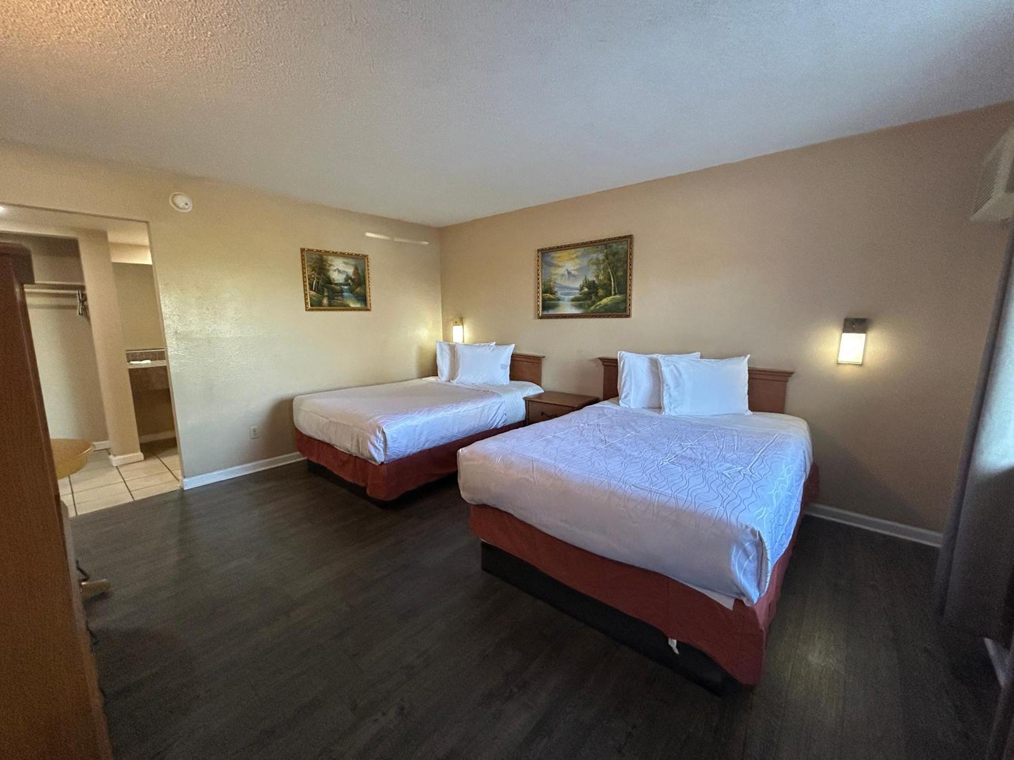 Motel 6 Selma, Ca Εξωτερικό φωτογραφία