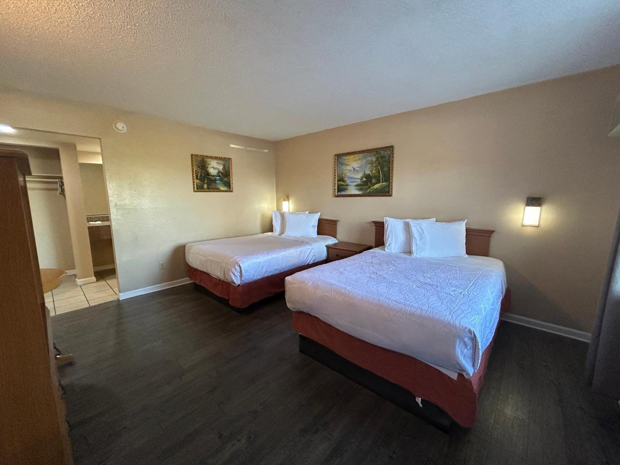 Motel 6 Selma, Ca Εξωτερικό φωτογραφία