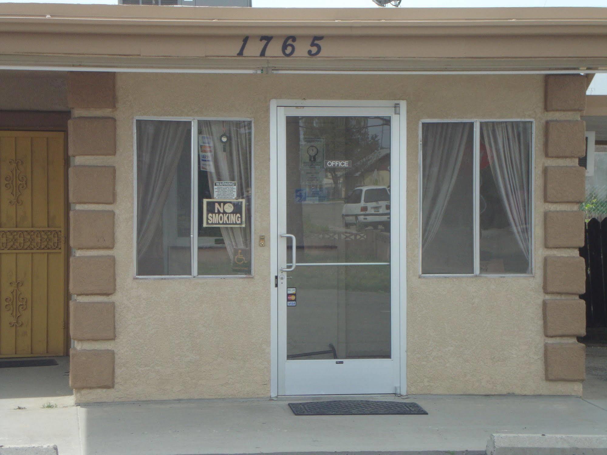 Motel 6 Selma, Ca Εξωτερικό φωτογραφία