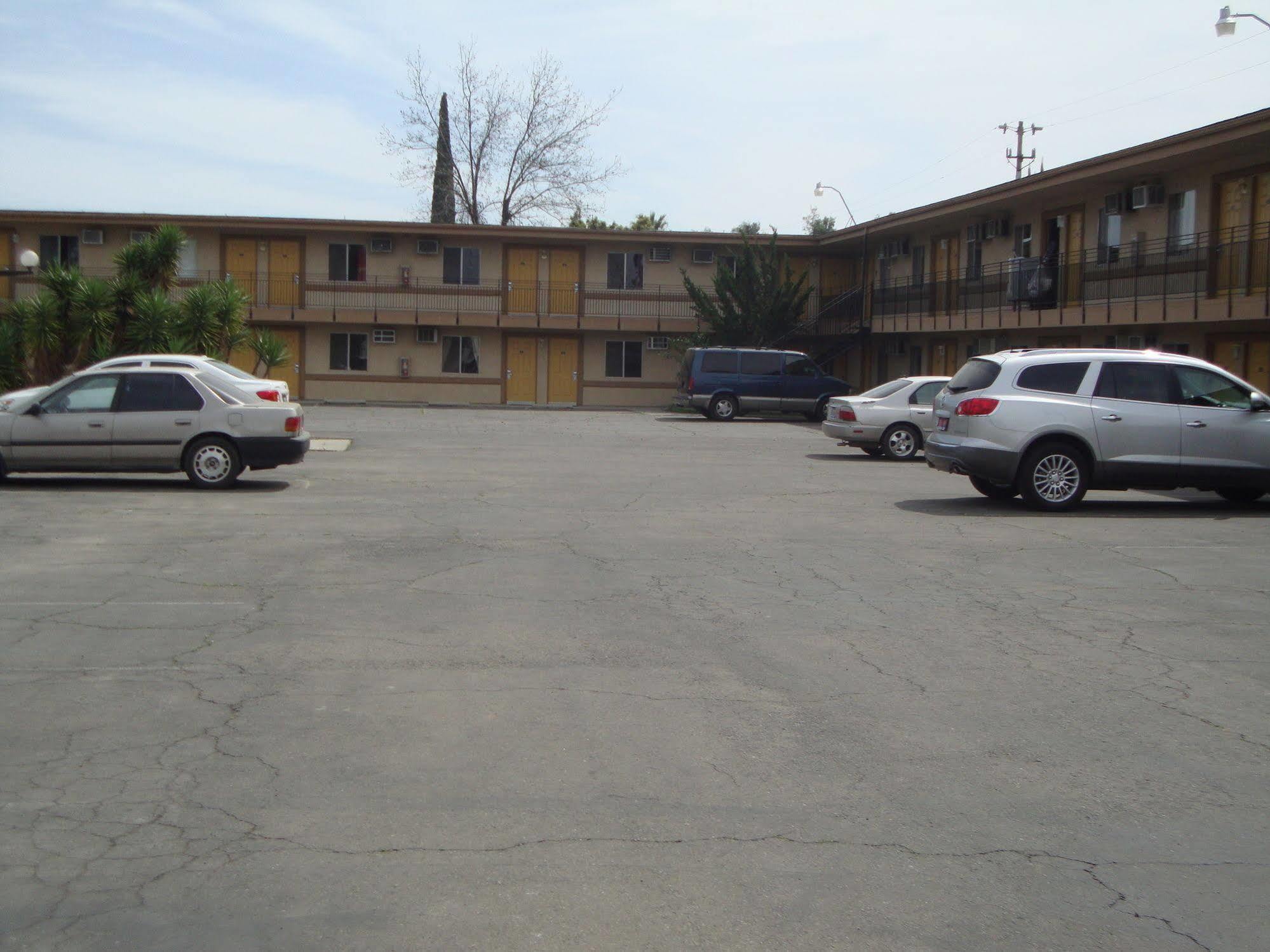 Motel 6 Selma, Ca Εξωτερικό φωτογραφία