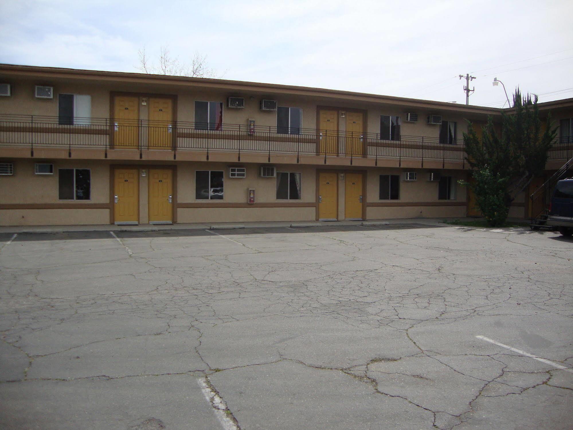 Motel 6 Selma, Ca Εξωτερικό φωτογραφία